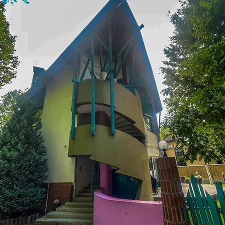 Matyas Vendeghaz Hotel *